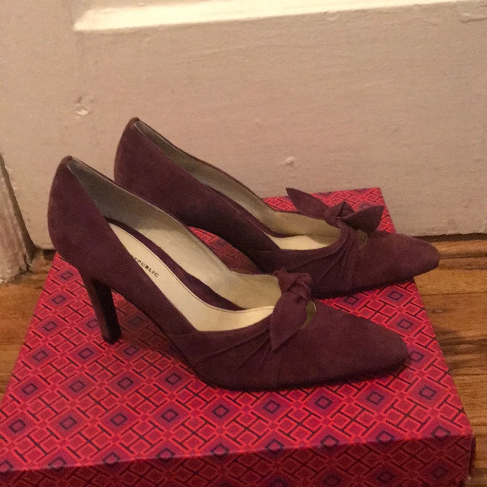 Vintage Purple Real Suade Heels